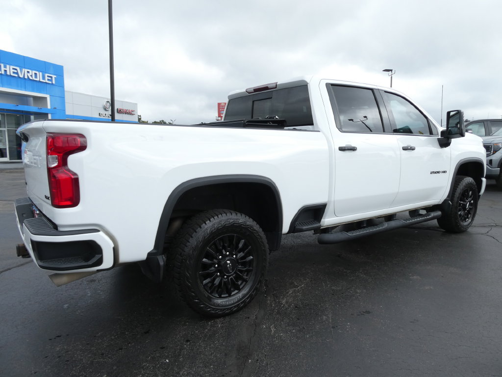 Certified 2022 Chevrolet Silverado 2500 LTZ w/ LTZ Plus Package AWD/4WD image 5