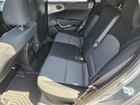 New 2025 Kia Soul S image 18