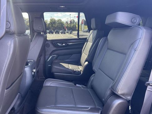 Used 2024 GMC Yukon Denali AWD/4WD image 23