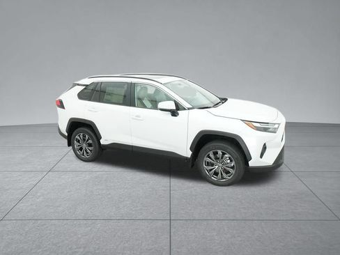 Used 2024 Toyota RAV4 XLE Premium w/ Weather Package AWD/4WD image 15