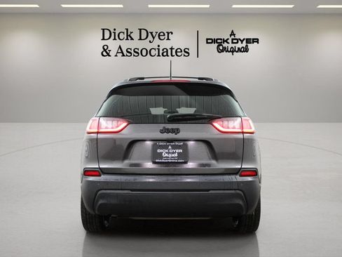 Used 2020 Jeep Cherokee Latitude Plus FWD image 10