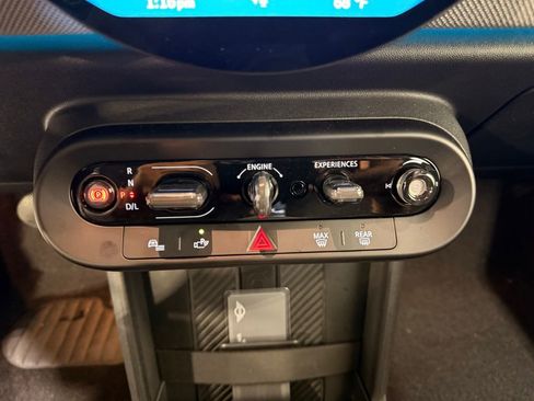 Used 2026 MINI Cooper 4-Door Hardtop image 18