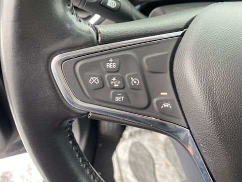 Used 2020 Chevrolet Equinox LT image 14