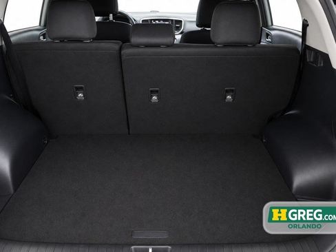 Used 2022 Kia Sportage LX FWD image 17