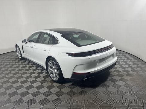 Certified 2025 Porsche Panamera image 3