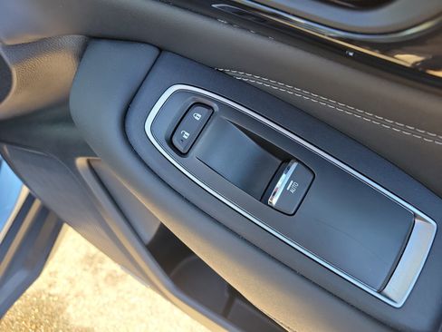 Used 2021 Subaru Outback Limited XT w/ Popular Package #2 image 11