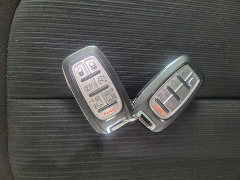 Used 2024 Chrysler Voyager LX FWD image 32