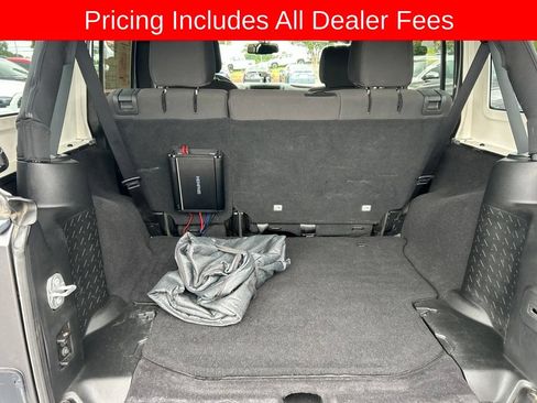 Used 2018 Jeep Wrangler Unlimited Sport S AWD/4WD image 13