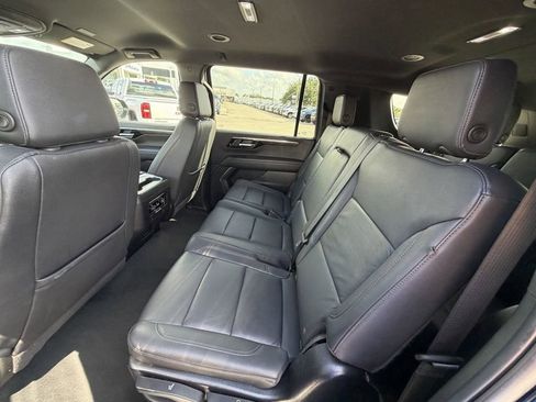 Certified 2025 Chevrolet Suburban LT AWD/4WD image 16