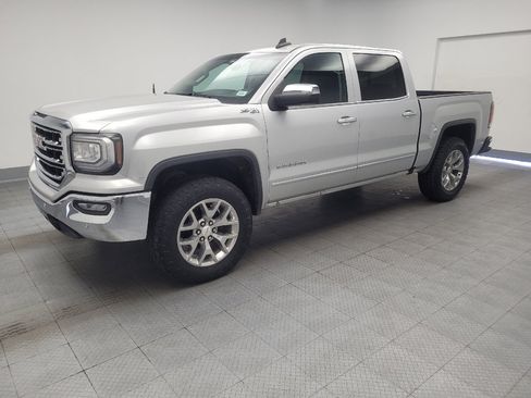 Used 2018 GMC Sierra 1500 SLT w/ SLT Premium Package AWD/4WD image 2