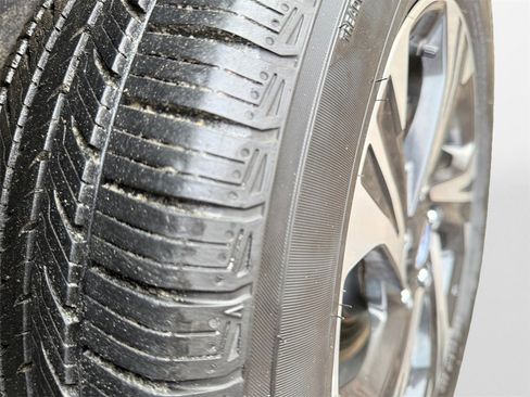 Used 2024 Subaru Crosstrek 2.0i Premium image 19