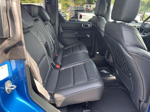 Certified 2025 Ford Bronco Badlands w/ Sasquatch Package AWD/4WD image 16