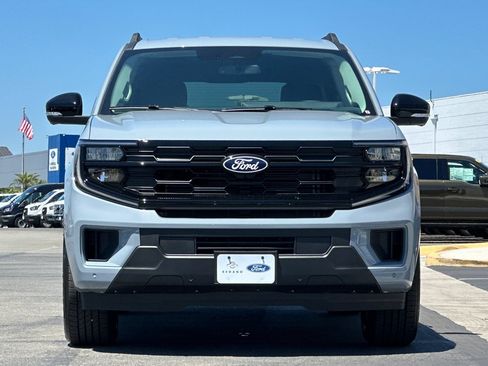 New 2027 Ford Expedition Max Active RWD image 8