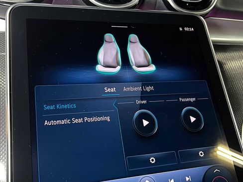 Used 2025 Mercedes-Benz C 300 4MATIC Sedan image 36