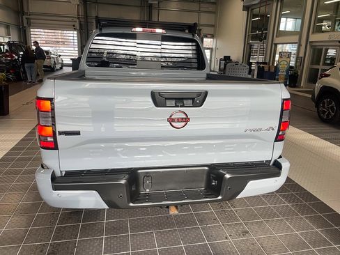 Used 2023 Nissan Frontier PRO-4X w/ Technology Package image 23