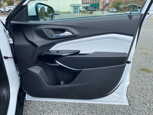 New 2026 Chevrolet Trax LT image 21