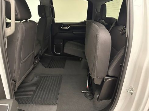 Used 2025 Chevrolet Silverado 1500 LT image 18