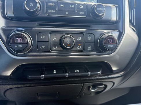 Used 2018 Chevrolet Silverado 1500 LT w/ All Star Edition AWD/4WD image 19