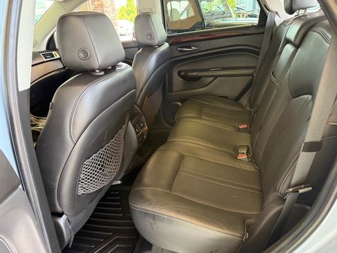 Used 2014 Cadillac SRX Luxury w/ Driver Awareness Package FWD image 12