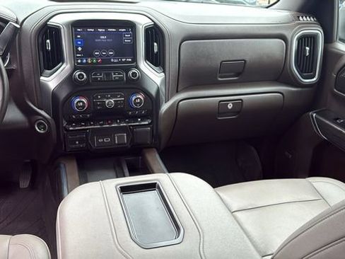 Used 2022 Chevrolet Silverado 1500 LTZ w/ Safety Package II AWD/4WD image 30