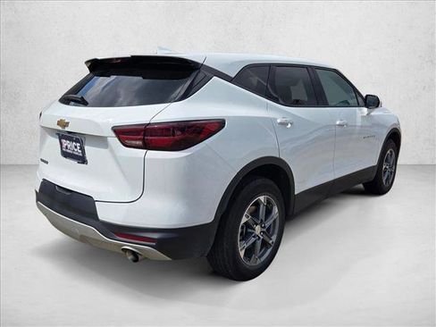 Used 2025 Chevrolet Blazer LT image 5