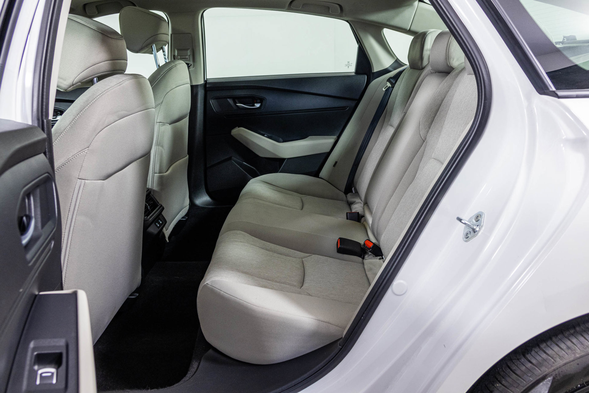 Used 2025 Honda Accord SE image 37