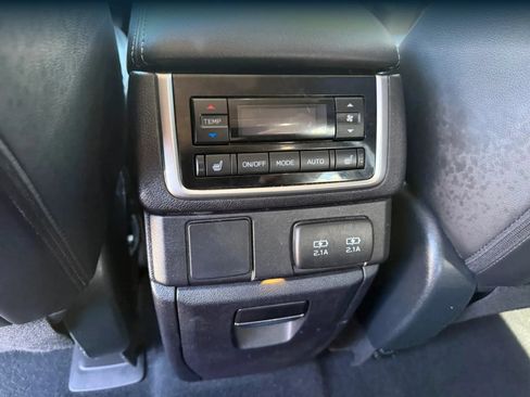 Used 2020 Subaru Ascent Limited w/ Technology Package AWD/4WD image 33