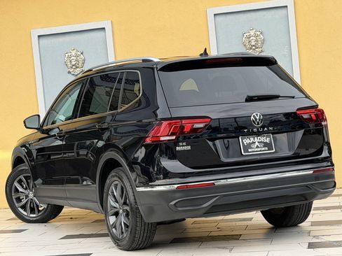 Used 2023 Volkswagen Tiguan SE FWD image 5