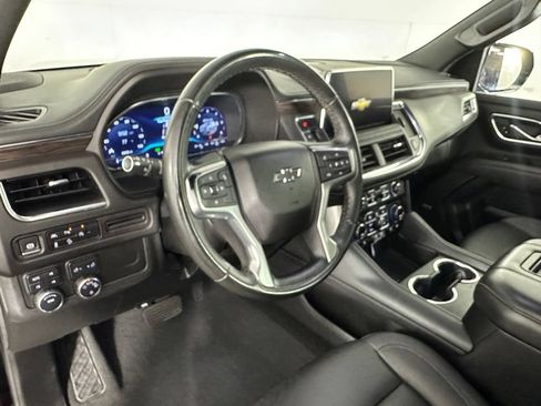 Used 2024 Chevrolet Suburban Z71 AWD/4WD image 11