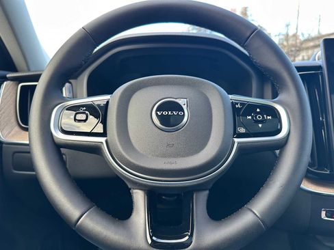 New 2026 Volvo XC60 B5 Ultra w/ Protection Package Premier image 23