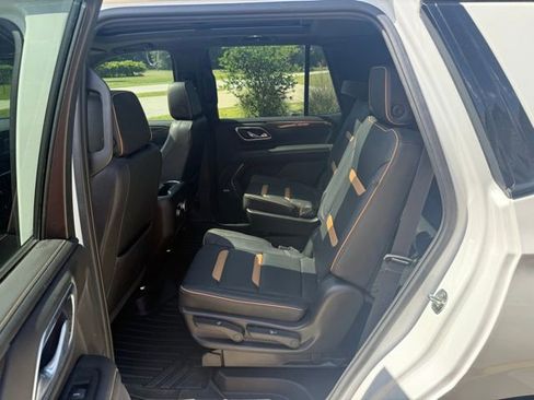 Used 2021 GMC Yukon AT4 AWD/4WD image 10