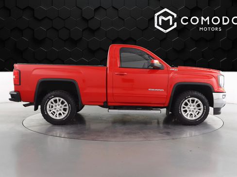 Used 2018 GMC Sierra 1500 SLE image 2