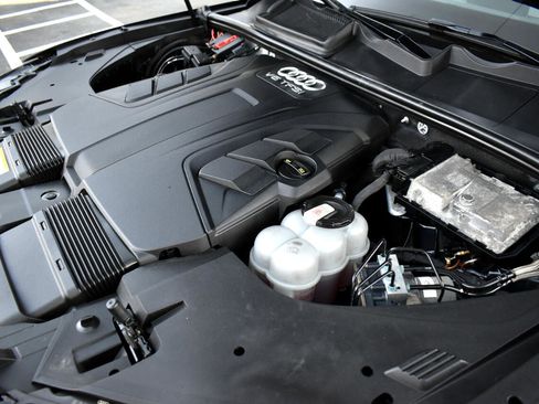 Used 2018 Audi Q7 3.0T Prestige w/ Prestige Package image 55