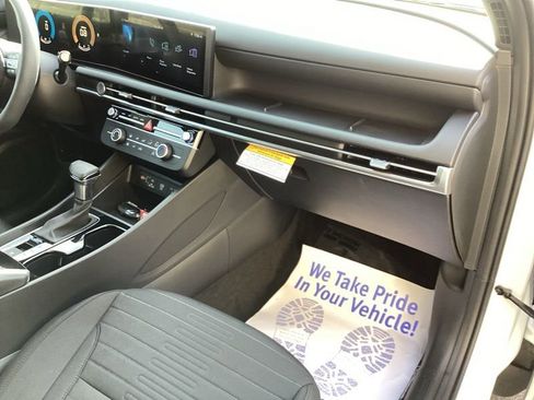 New 2026 Hyundai Santa Cruz SE AWD/4WD image 16