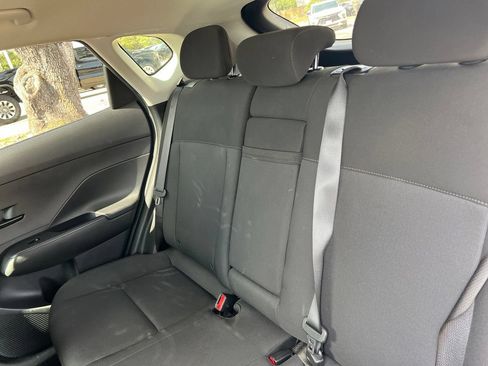Used 2025 Hyundai Kona SEL FWD image 28