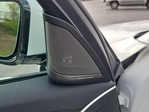 Used 2022 BMW 540i 540i w/ Premium Package image 18