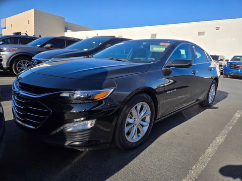 Used 2021 Chevrolet Malibu LT FWD image 4