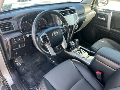 Used 2024 Toyota 4Runner SR5 Premium image 15