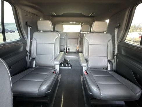 Used 2023 Chevrolet Tahoe Z71 w/ Luxury Package image 23