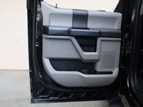 Used 2017 Ford F150 XL w/ Equipment Group 101A Mid AWD/4WD image 15