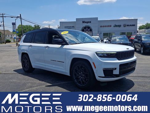 Used 2023 Jeep Grand Cherokee L Summit AWD/4WD image 1