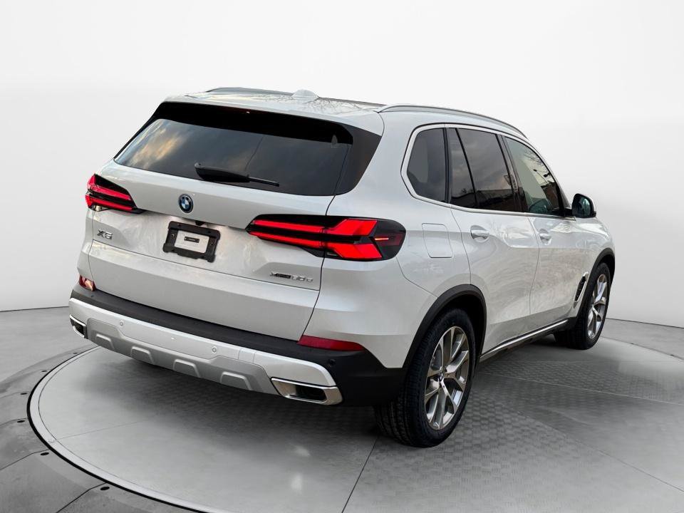 Used 2026 BMW X5 xDrive50e w/ Executive Package AWD/4WD image 7