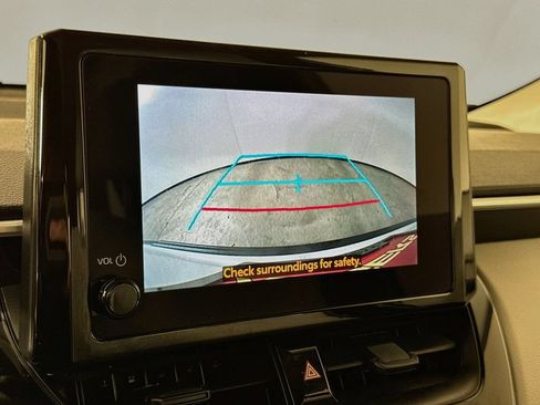Certified 2025 Toyota Corolla Cross L AWD/4WD image 18
