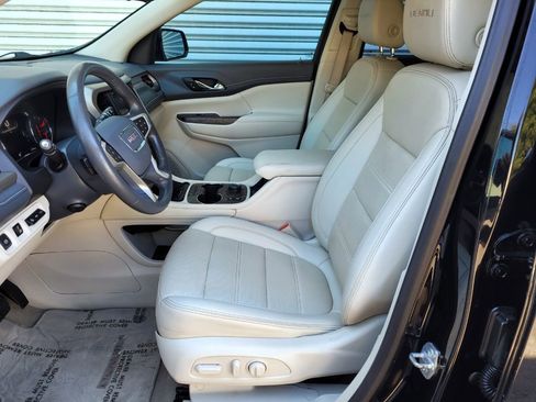 Used 2021 GMC Acadia Denali w/ Denali Technology Package image 19