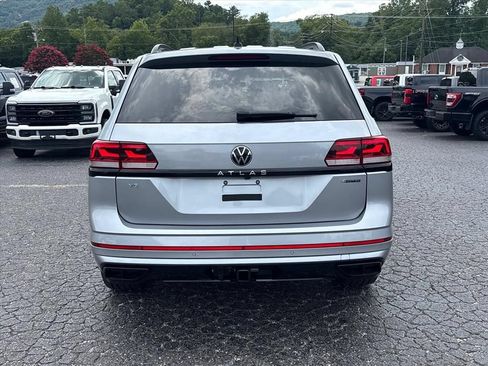 Used 2023 Volkswagen Atlas SEL R-Line AWD/4WD image 6