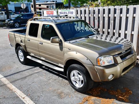 Used 2001 Nissan Frontier SE image 38