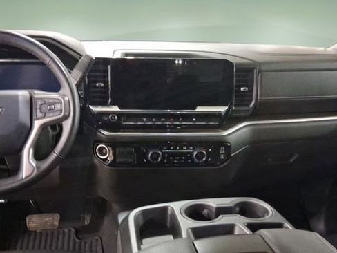 Used 2025 Chevrolet Silverado 2500 LT w/ Convenience Package image 10