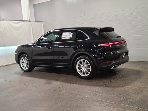 New 2026 Porsche Cayenne image 3