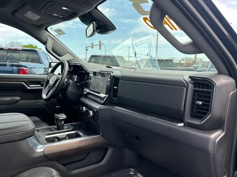Certified 2023 GMC Sierra 1500 SLT w/ SLT Premium Package AWD/4WD image 39