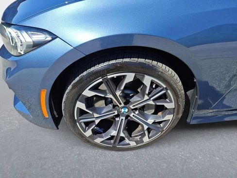 Used 2025 BMW 330i xDrive Sedan w/ Premium Package AWD/4WD image 9